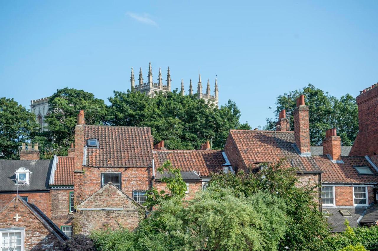 The Quadrant - The Palm Apartment York