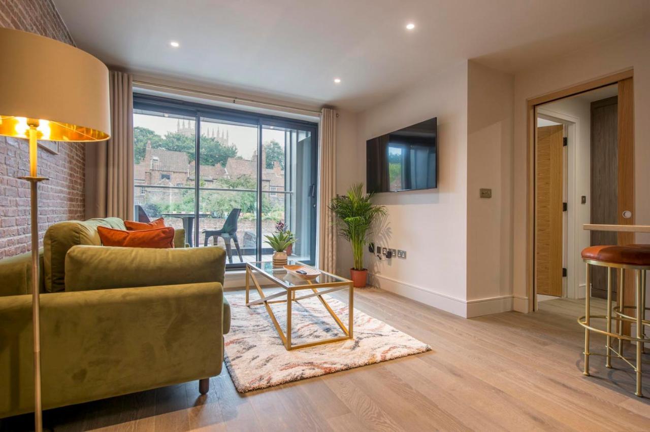 The Quadrant - The Palm Apartment *