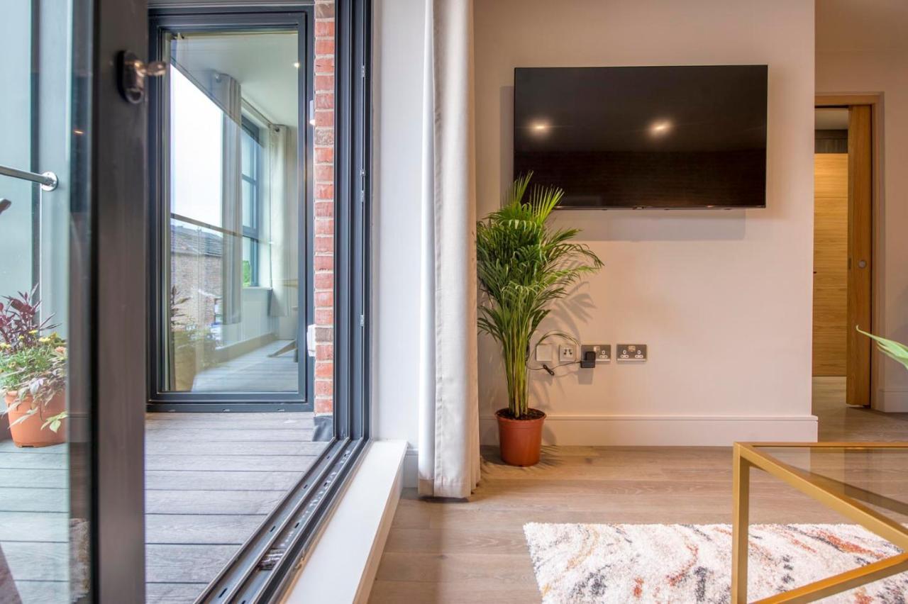 The Quadrant - The Palm Apartment *