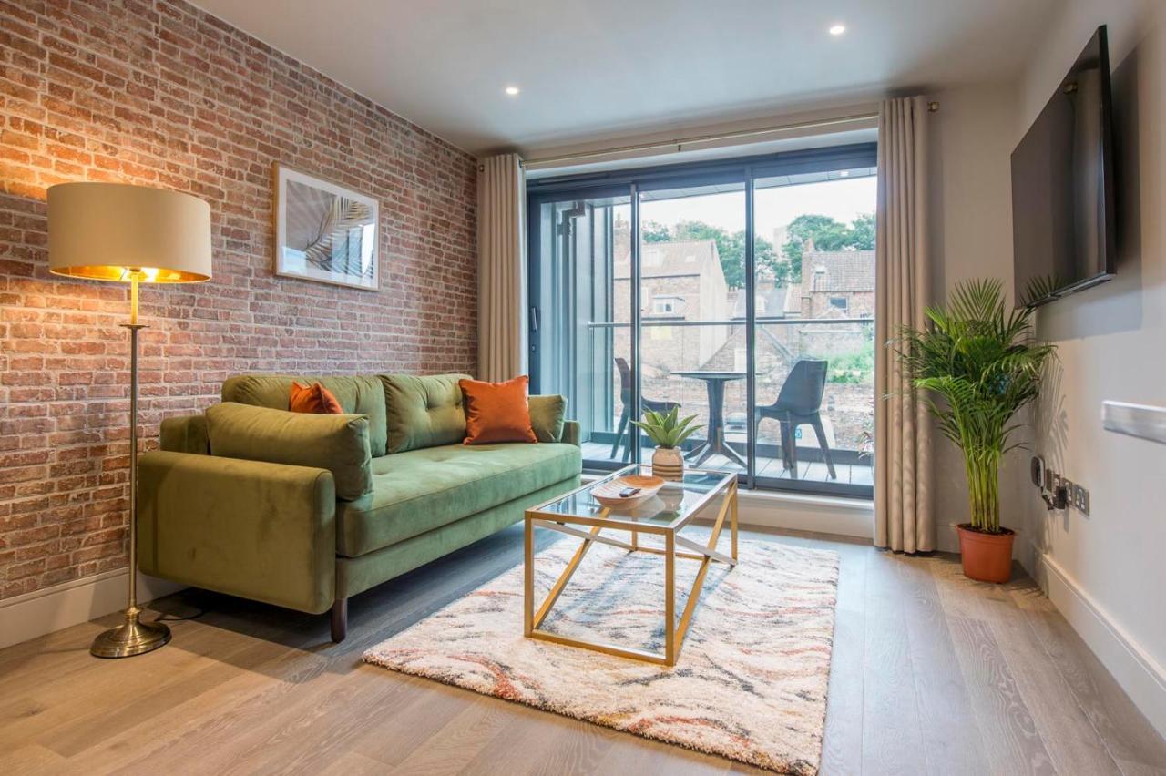 The Quadrant - The Palm Apartment *